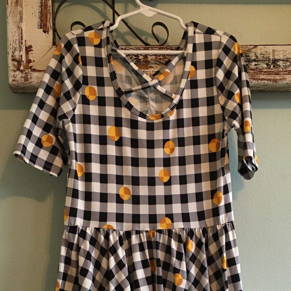 DotDot Smile size 8-10 dress.
